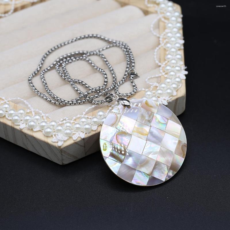 

Pendant Necklaces Natural Shell Round Splicing Rhombus Pattern Metal Chain Sweater Necklace Charming Party Women Jewelry Gift