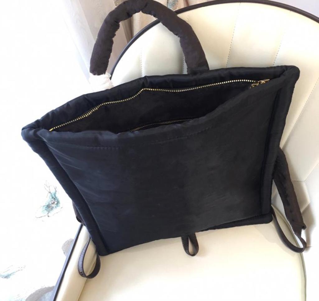

2022HIgh Quality Womens ONTHEGO GM Pillow Bags Beige Black Econyl Handbag Regenerated Nylon Shoulder Bag Fashion Packback Canvas6863222, Sky blue