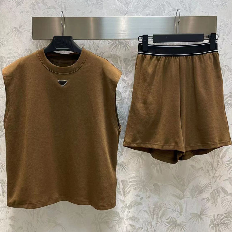 

Wholsale Designer T shrt two piece set Fashion Super Quality Designer tracksuit women, Khaki