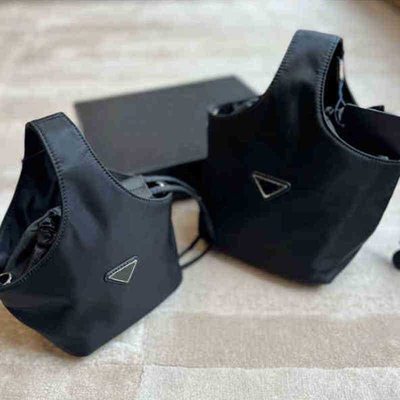 

Pbag triangle logo Evening Bags Cross Body Mini Canvas Tote Close the Mouth Women Handbag Shoulder Designer Crossbody Female Basket 220317, Black