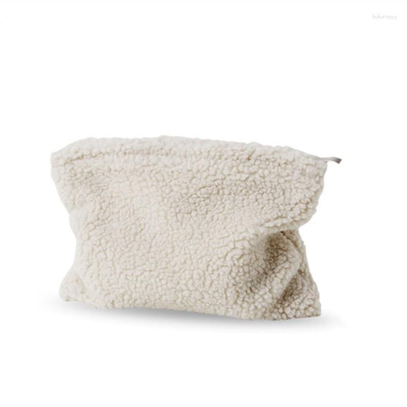 

Cosmetic Bags 1 Pc Winter Warm Lambswool Makeup Bag Women Solid Color Soft Fur Travel Female Make Up Storage Organizer Handbag, Brown