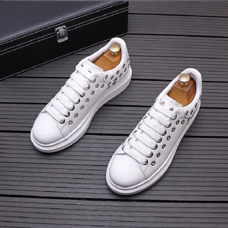 Nouveau créateur de créateurs pour hommes à la mode, petites chaussures blanches Version coréenne épaisse semelles sports de chaussures décontrac