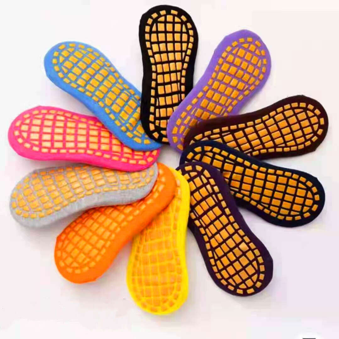 

Direct Hair Children's Amusement Park Glue Trampoline Socks, Parent-child Early Education Anti-skid Floor Socks, Adult Home Yoga Socks, Solid color scheme color random or leave