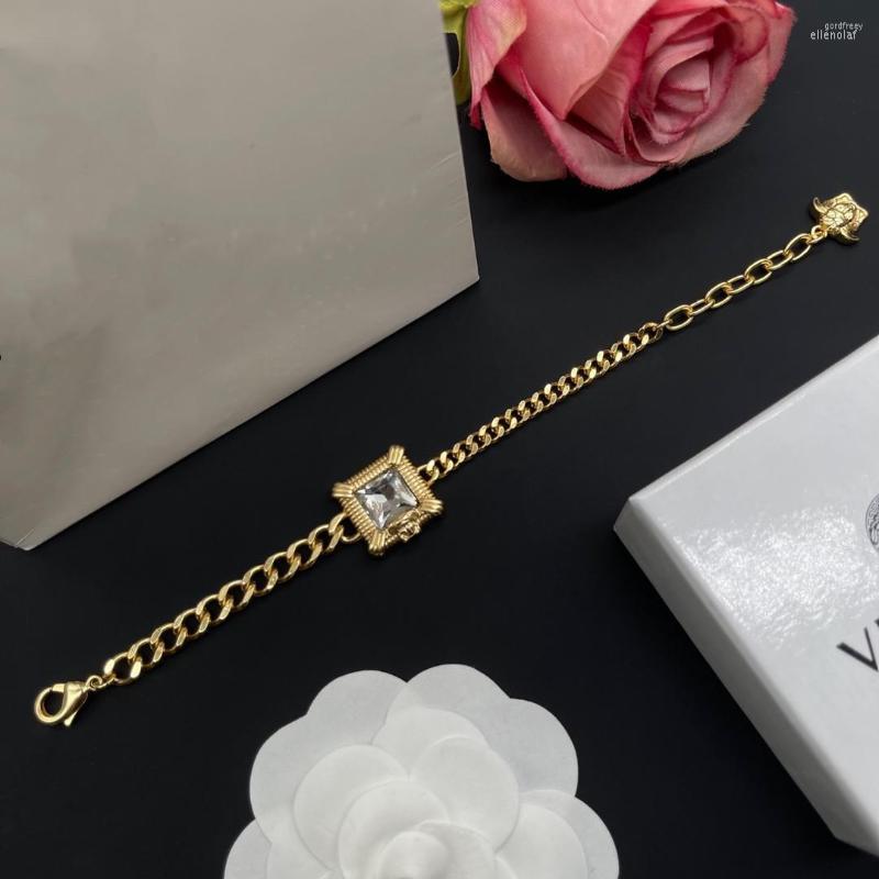 

Chains European And American Fashion Retro Zircon Set Head Necklace