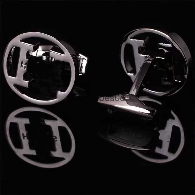 

Luxury Designer Cufflink High Quality Classic Cuff Link Fashion Jewelry Men Classic Letters Cuff Links French Shirt Accessories Wedding Gifts Cufflinks