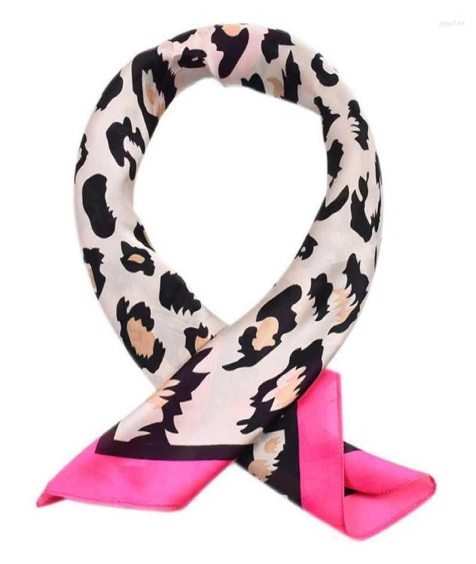 

Summer Silk Scarf Women Neck Hair Band Foulard Square Small Headband Lepoard Print Neckerchief Scarves Bandana 70 70cm Headwear Ti7990700