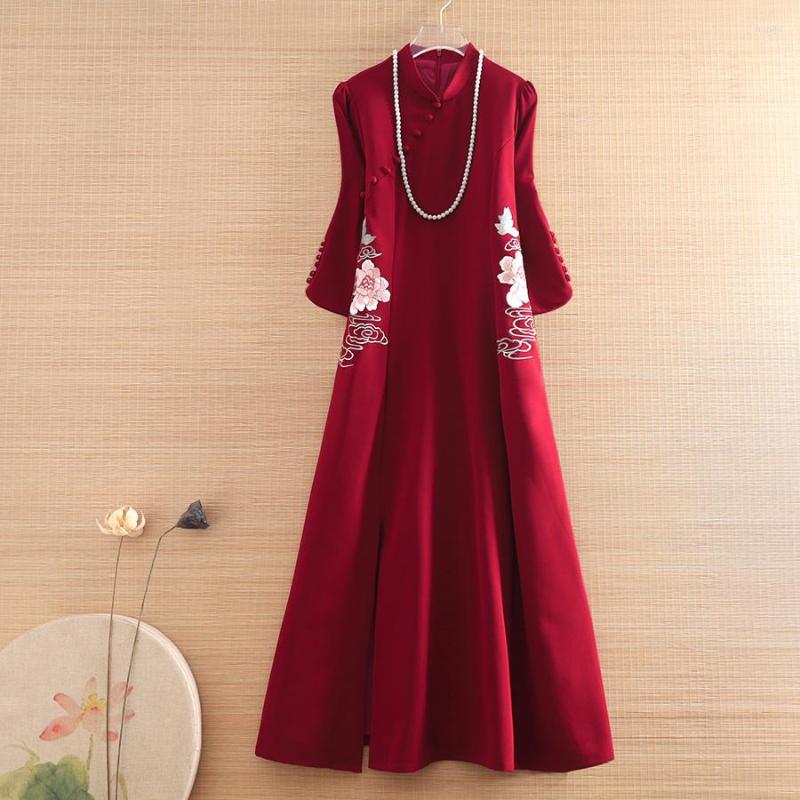 

Ethnic Clothing High-end Autumn Women Embroidery Peony Cheongsam Dress Retro Chinese Style Elegant Lady Slim Qipao Party Female S-XXL
