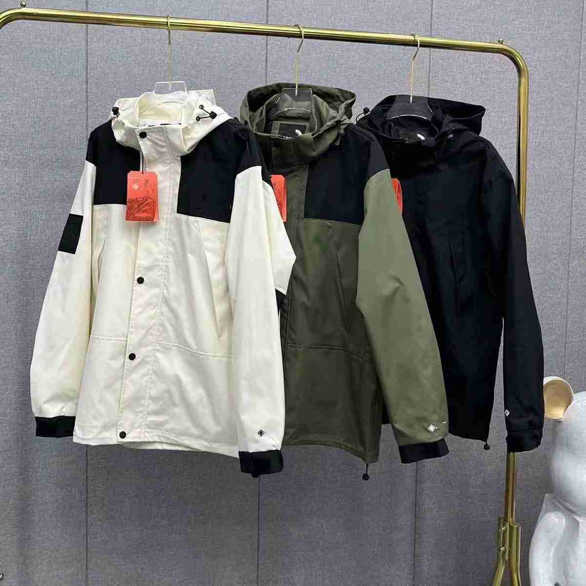 

2023 Designer Mens Jacket Spring Autumn Coat Fashion Hooded Jackets Sports Windbreaker Casual Zipper Coats Man Outerwear Clothing trapstar jacket -XXL