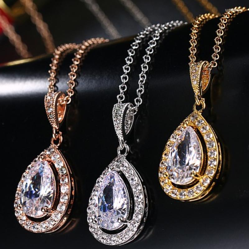 

Pendant Necklaces AMC Cubic Zirconia Water Drop Necklace Fashion Jewelry Luxury Female Wedding Party Gift For Women