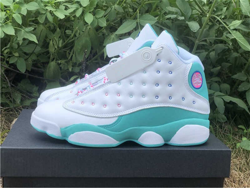 

Womens 13 XIII Aurora Green Basketball Shoes Top Quality Jumpman 13s Designer Sports Sneakers Ship With Size, Bubble wrap packaging