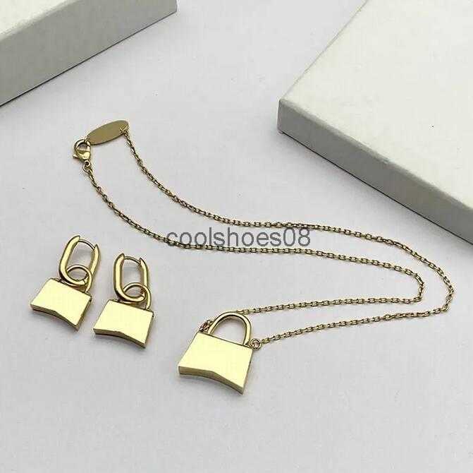 

Retro Gold Silver Color Handbag Charm Pendant Necklace Chain Designer Letter Earring for Women Jewelry Sets Party wedding lovers gift engagement jewelry, Pic
