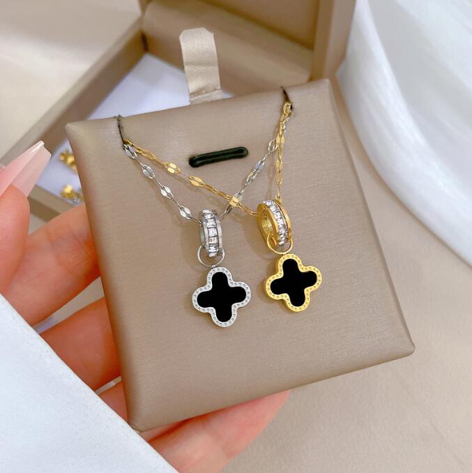 

Designer Pendant Necklaces for Women Elegant 4/four Leaf Clover Locket Necklace Jewelry Gradual Choker Chains Gift