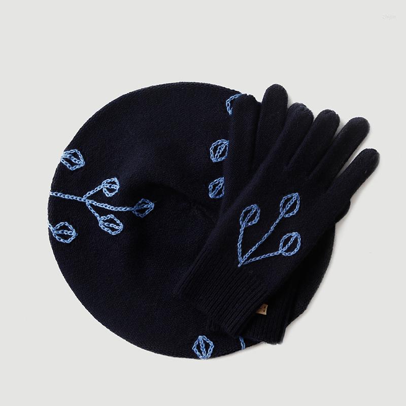 

Berets Two-piece Hat Gloves Knitted Cashmere Embroidery Wool Beret Finger, Green