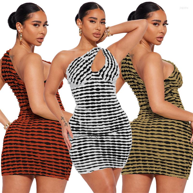 

Casual Dresses Stereoscopic Pleated Sexy Summer Dress Ladies Solid Color Diagonal Shoulder Skinny Urban Street, Red