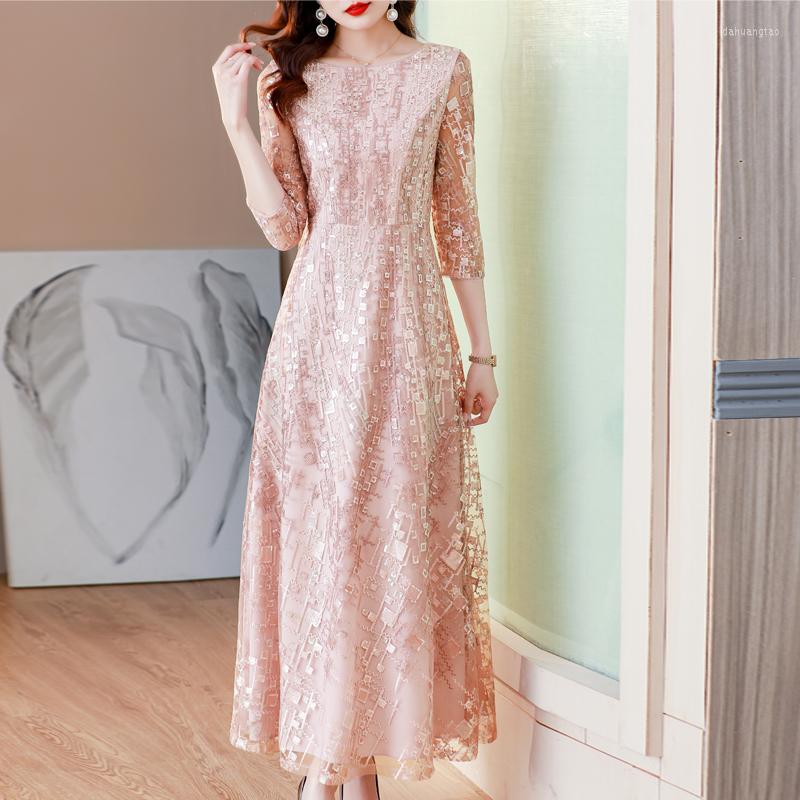 

Casual Dresses 2023 Embroidery Wedding Mom Large Size Evening Dress, Pink