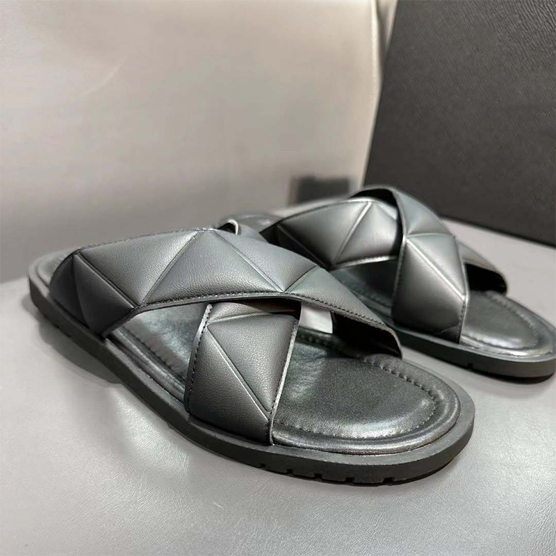

Designer sandals men slipper casual flip flop flat slippers Fashion chaoliu personality design Artificial midsole designers heel platform sandal womans slide, #1