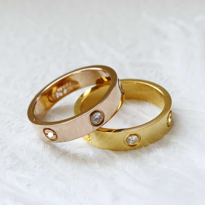 

Internet celebrity High version Carti Ring Women's Colorless Minority Design Titanium Steel Plated 18k Gold Couple Index Finger