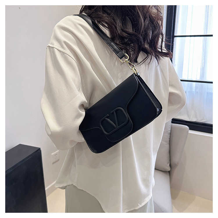 

Women Beach Bags Designer Valention Tote Bag 4AN5 Trendy Simple Crossbody Chain Handbag Women's Wallet Luxury Single Shoulder Purse Lulu Backpack, Red