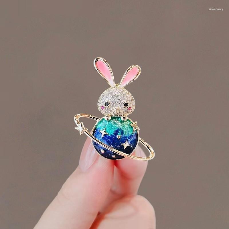 

Brooches Korean Brooch Pin Rhinestone Animal Lapel Pins For Women Enamel Badge Luxulry Jewelry Suit Collar Accessories