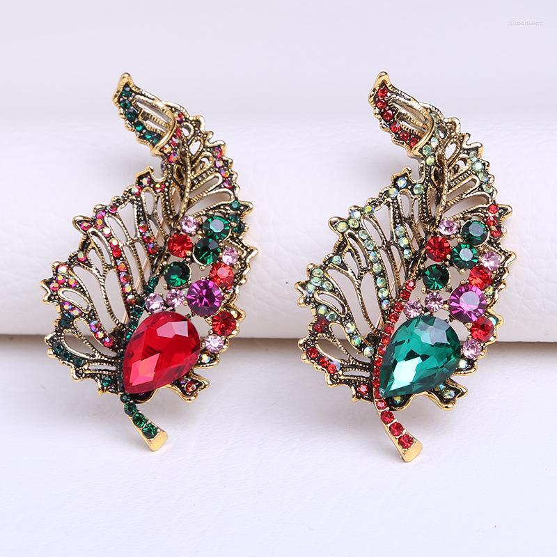 

Brooches MITTO DESIGNED FASHION JEWELRIES AND ACCESSORIES RAINBOW RHINESTONES PAVED CARVED LEAF HIGH-GRADE BROOCH