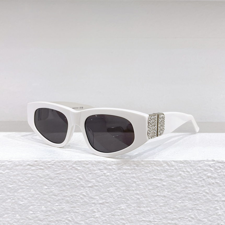 

Whitey Grey Cat Eye Sunglasses with Crystal Stones Women Summer Sunnies gafas de sol Sonnenbrille UV400 Eyewear with Box