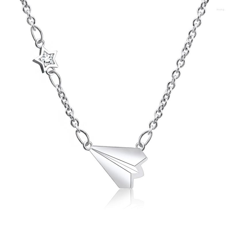 

Pendant Necklaces Creative Paper Airplane Necklace Charming Female Star Crystal Clavicle Chain Fashion Jewelry Gifts