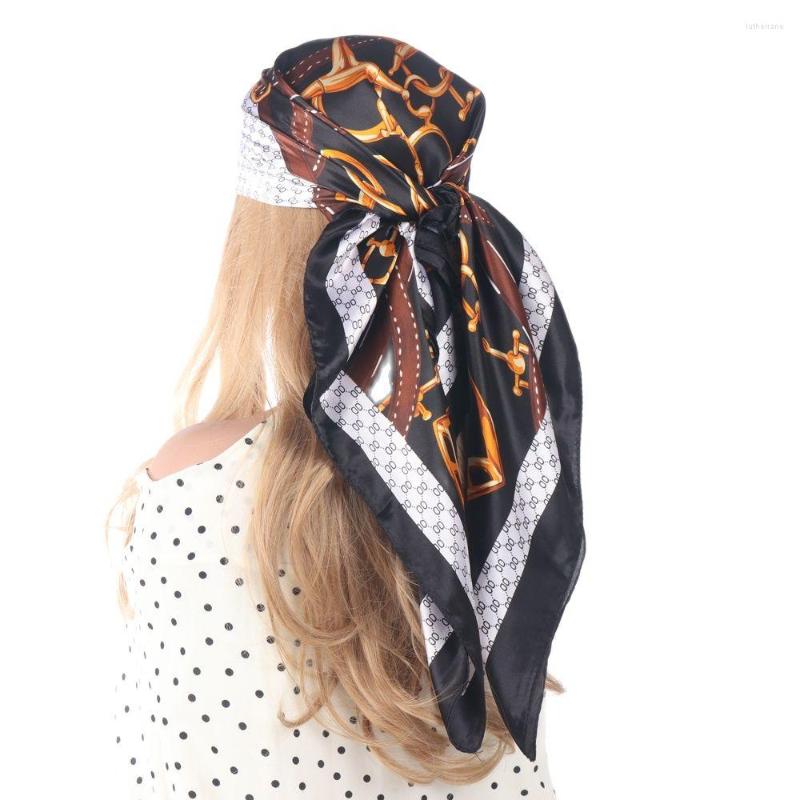 

Scarves Designer Silk Scarf Women Luxury Saddle Buckle Print Headscarf 90 90cm Square Shawls Wraps Handkerchief Foulard Wedding Gift