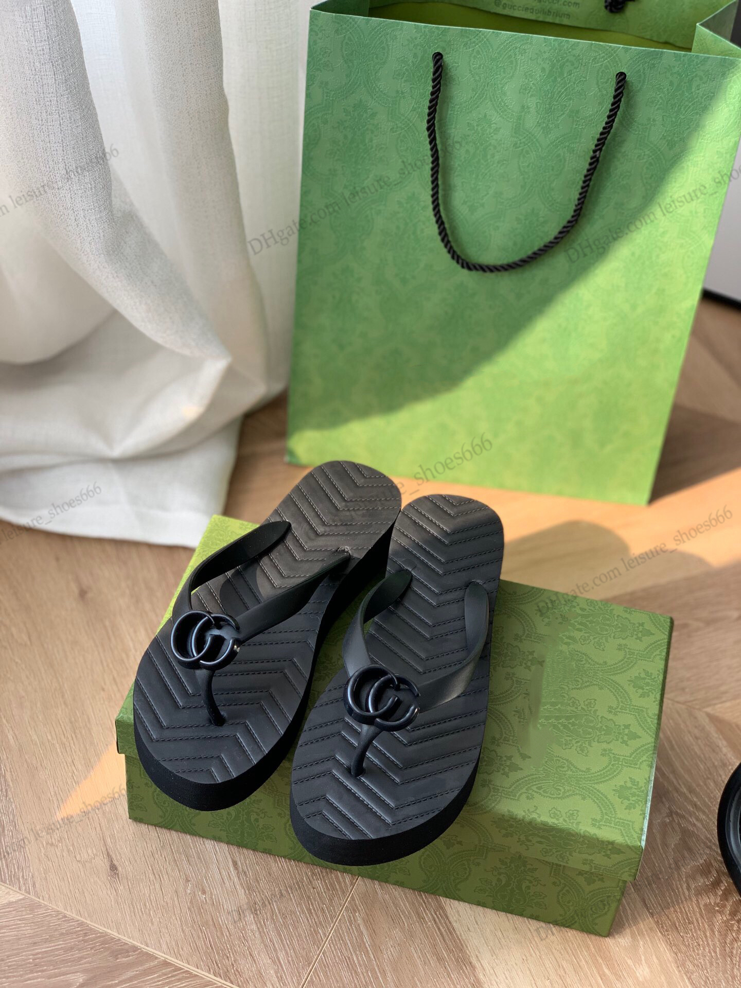 

fashion designer ladies flip flops simple youth slippers moccasin shoes suitable for spring summer and autumn hotels beaches other places 35-42, Color 2