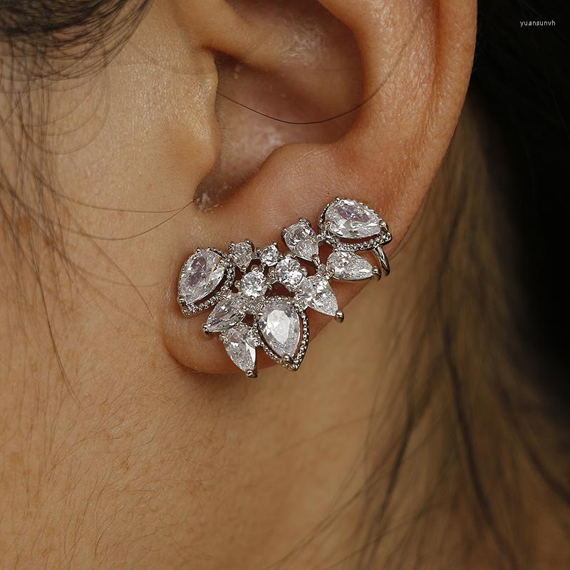 

Stud Earrings Uilz Luxury Korean Cubic Zirconia White Crystal Cute Flowers For Women Girls Fashion Jewelry 2023