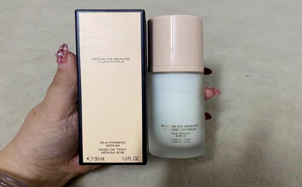 

Serum De Beaute Foundation Primer Fluide Soyeux Silk Priming Base Tent 30ml 10floz4427948, White