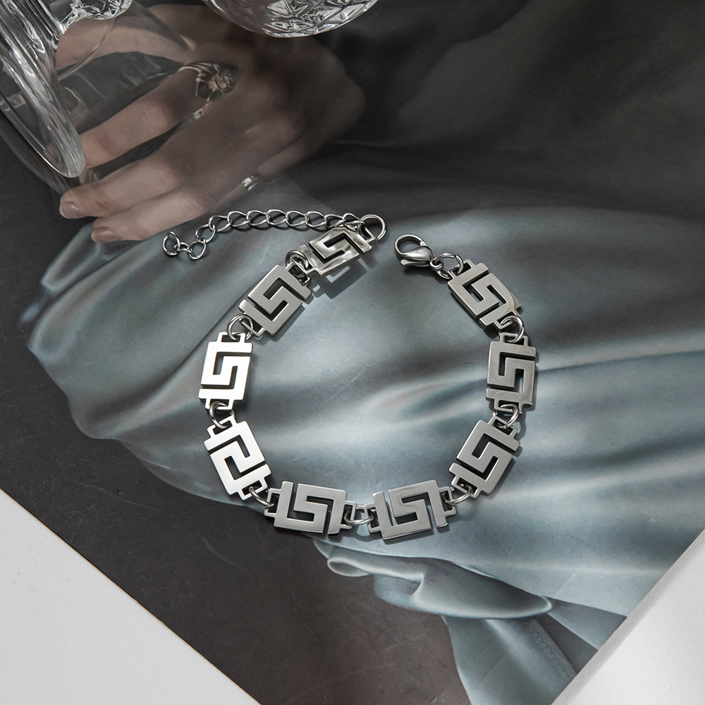 

Titanium steel bracelet with hip-hop style design and hand accessories