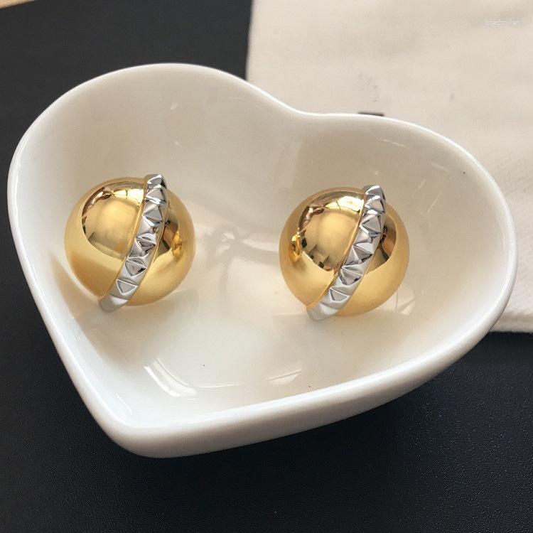 

Stud Earrings Personality All-match Cold