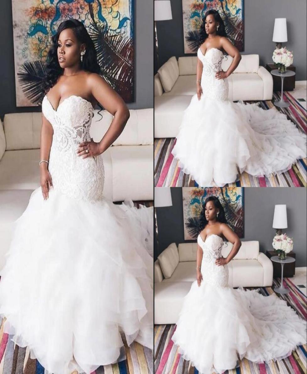 

2022 Sexy African Sweetheart Mermaid Wedding Dresses Illusion Lace Appliques Crystal Beaded Ruffles Tiered Organza Formal Bridal G4701027, Ivory