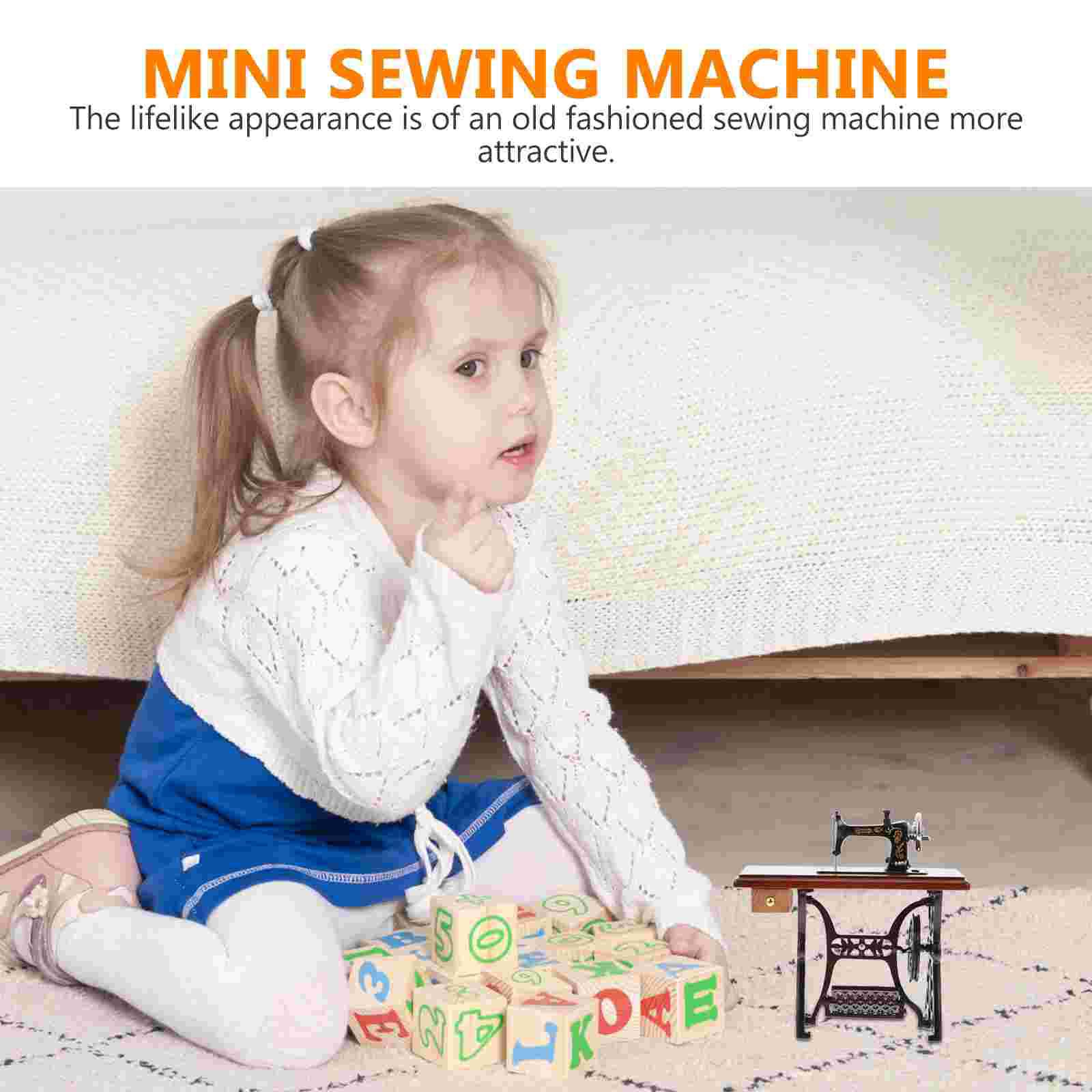 

Parkas Pretend Sewing Hine Figurine Sewing Hine Model Miniature Scene Model Miniature Tailor Toy Doll House Decoration, Beige