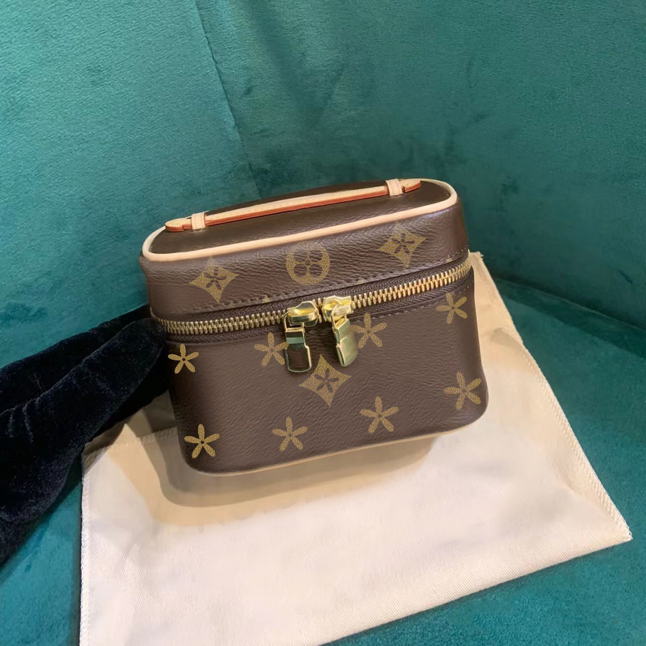 

Designers M41178 clutch Womens Evening bags Genuine Leather nice bb totes Wallets vanity handbags Hobo Shoulder strap mens cosmetic bag cross body duffle travel bag, M0n0gram -14 cm