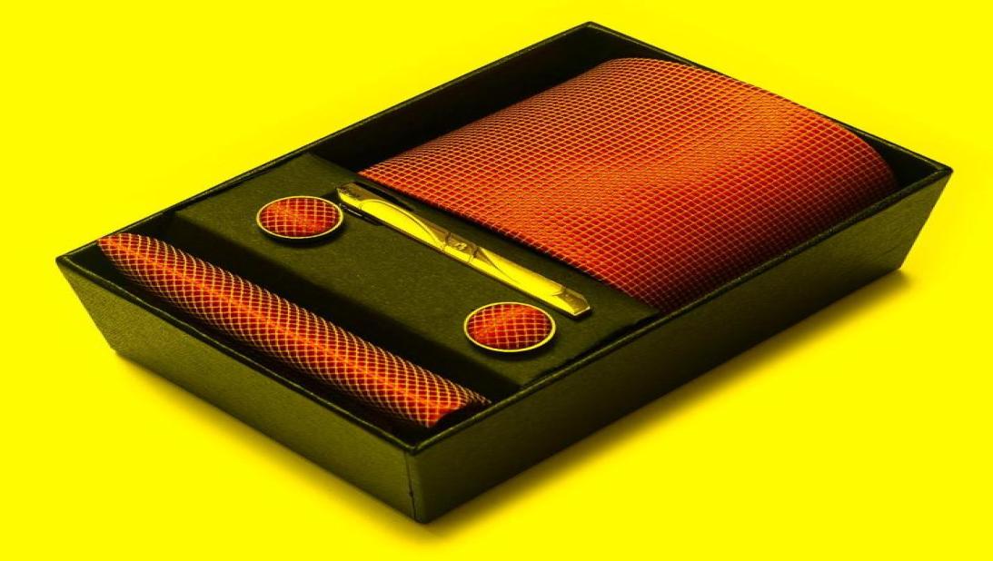 

Bow Ties Brand Whole Mix Colors Silk Tie Pocket Squares Cufflink Set Necktie Box Orange Suit Accessories Men Floral Fit Formal9898498