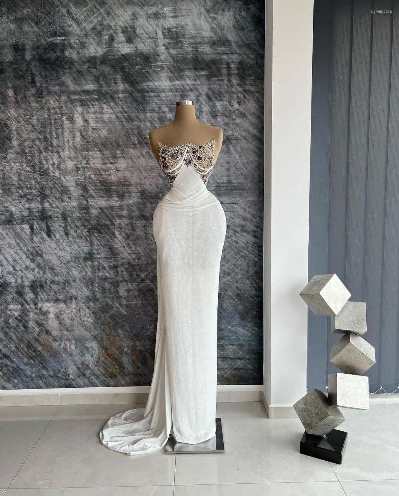 

Party Dresses Velvet Evening Sleeveless Bateau Strapless Sequins Beaded Appliques Diamonds Sexy Celebrity Prom Custom Made, Gray