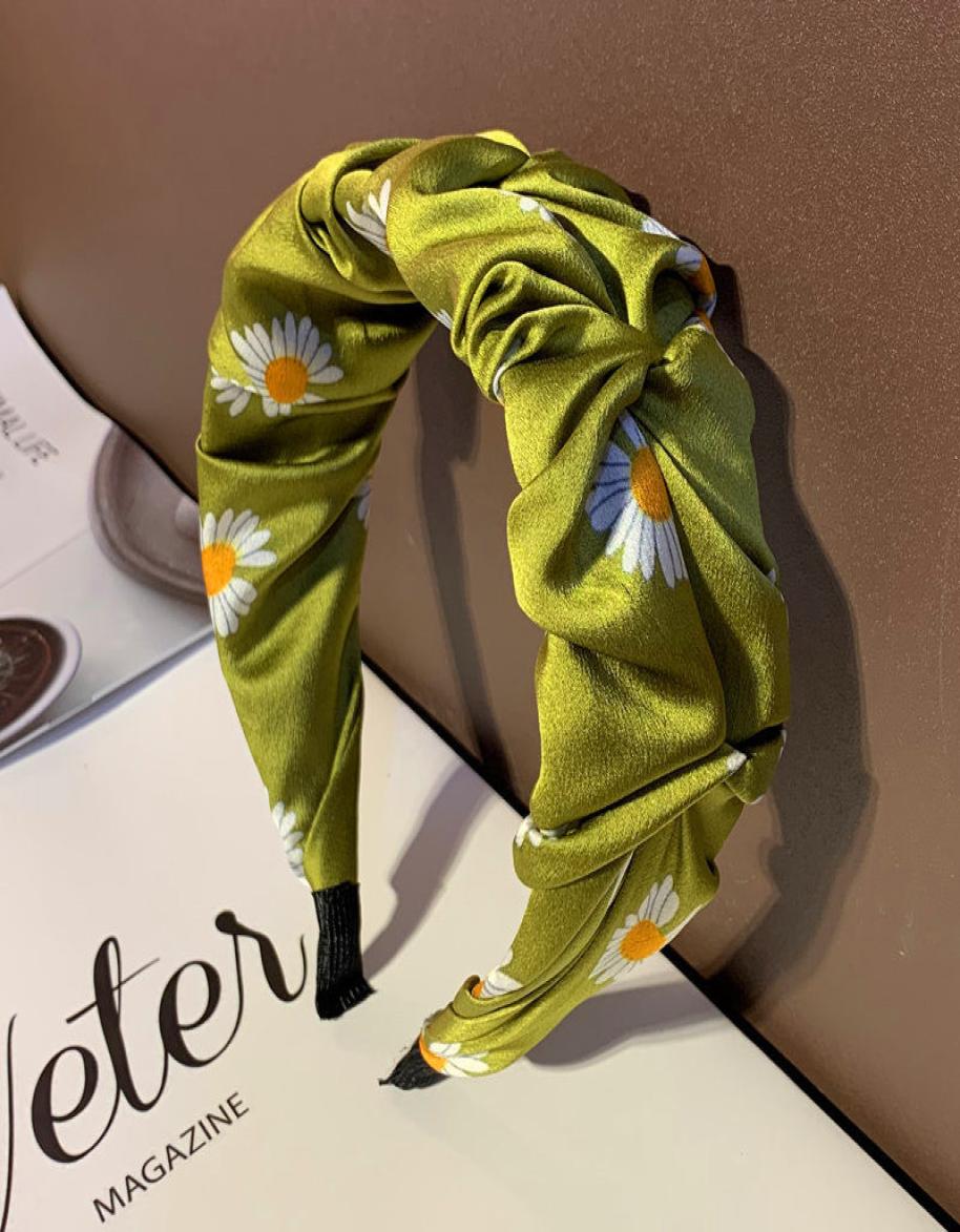 

Small Daisies Wide Headband Novelty Cross Fashion Headband Stylish Party Headband 5 Colors Yoga Hairband Whole Hair Band2037518, Red