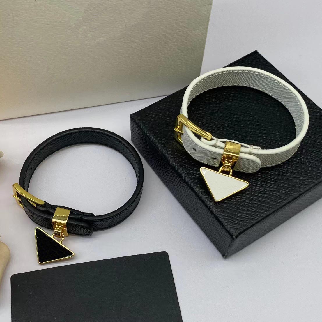 

New Designer Bracelets Triangle Ornament Women's Bracelet Channel Jewelry Wholesale Without box