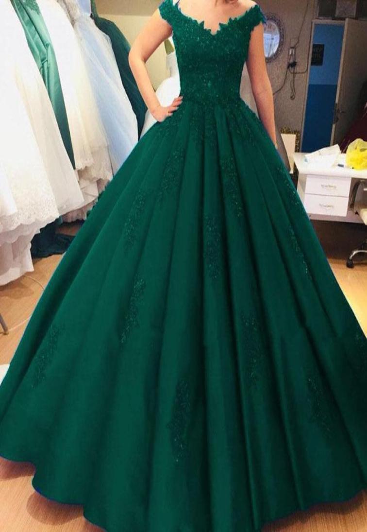 

Vintage Quinceanera Dresses Dark Green Ball Gown Prom Dresses Long Floor Length Ruched Lace Appliques V Neck Capped Formal Party D6197904, Chocolate