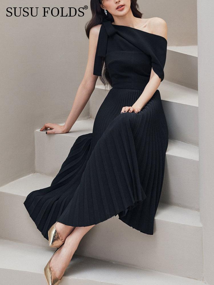 

Dresses Susu Women Black Bandage Pleated Long Dress Diagonal Neck Sleeveless Temperament Party Dresses New Fashion Autumn 2022 Nha052, Blue