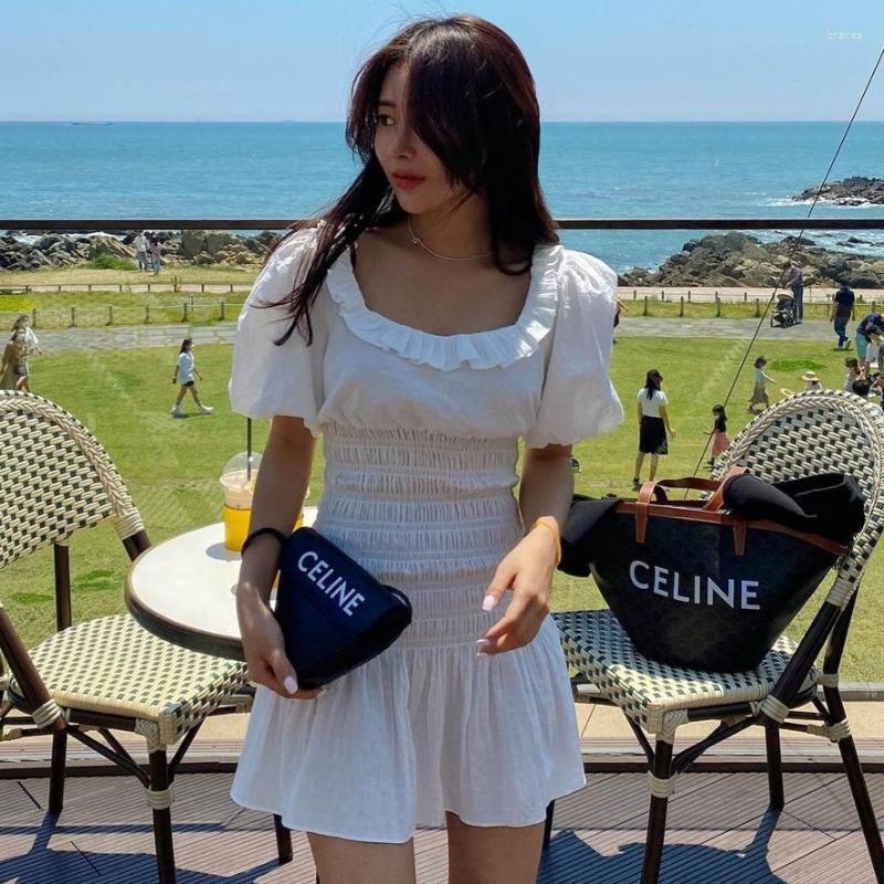 

Casual Dresses South Korea Chic Court Auric Edge Folds Slim Waist Wrap Body Square Collar Bubble Sleeve Dress Summer, White