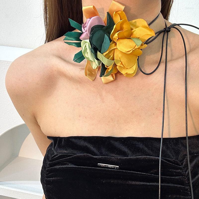 

Choker Handmade Fabric Flower Necklace For Woman Holiday