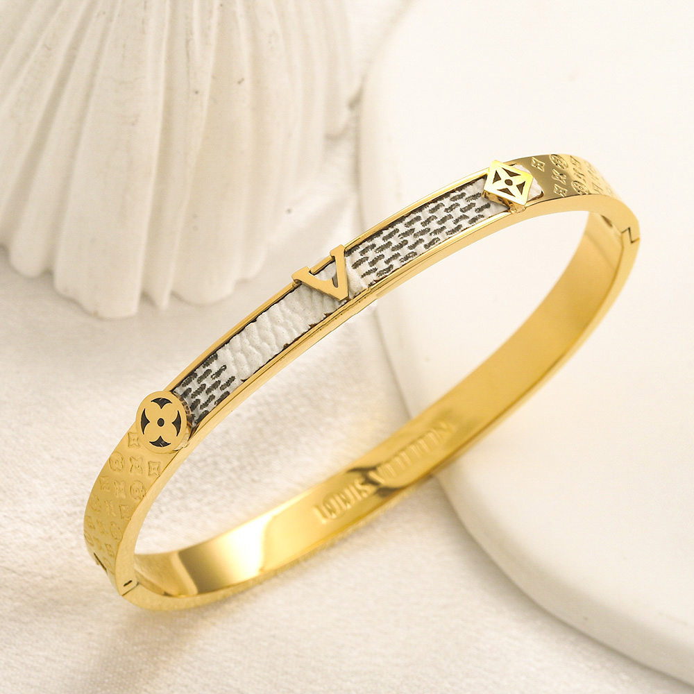 

New Brand Gold Plated Bangle High Quality Love Gift Bangle Luxury Girl Bangle Summer Wedding Travel 2023 New Style Brand Jewelry Wholesale stainless steel