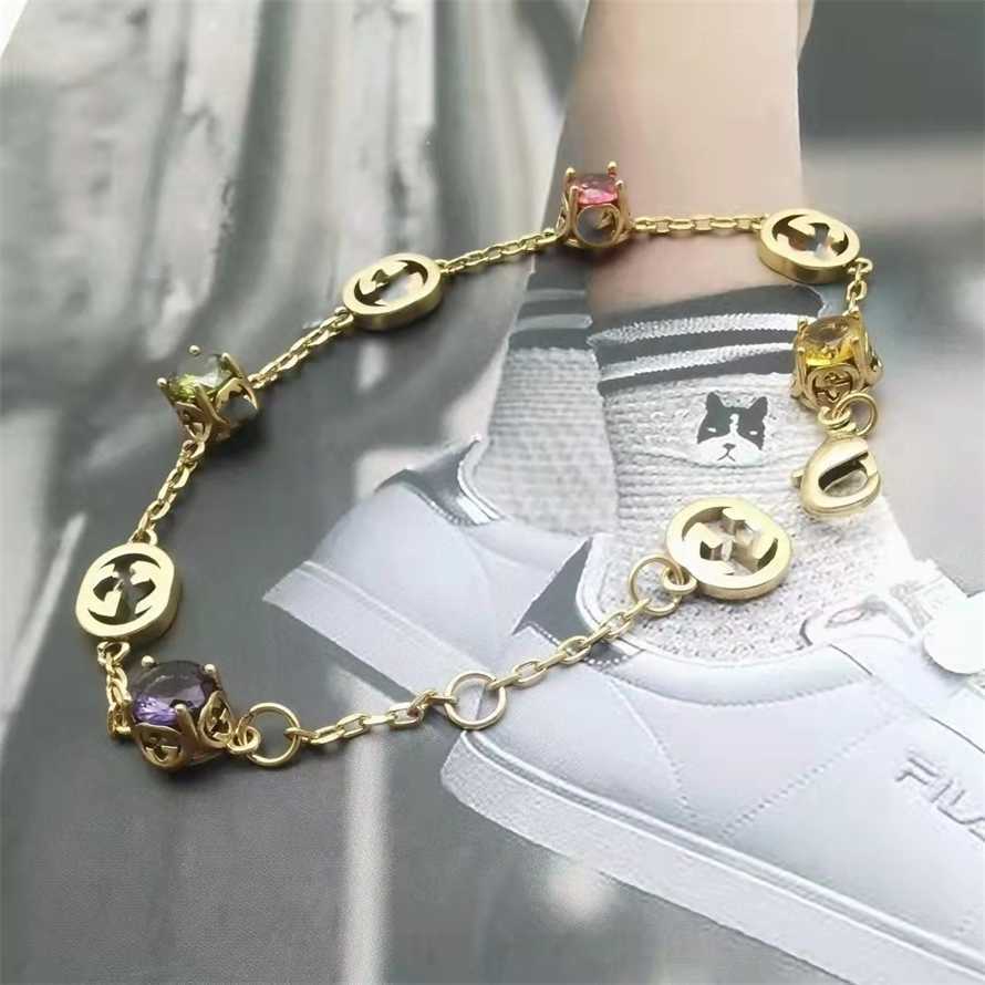 

2023 Gujia Korean Edition Temperament Exaggerated Color Bracelet Female Minority Fashion Advanced Sense Simple Fairy Versatile Handicraft