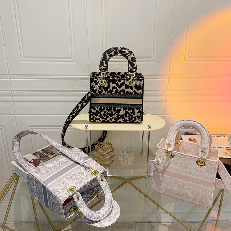 

Fashion Bags Cross Body Multifunctional Summer Sunshine Tote Luxury Handbags Designers Tote Bag High Quality Women handbag Shoulder Bags, Style m
