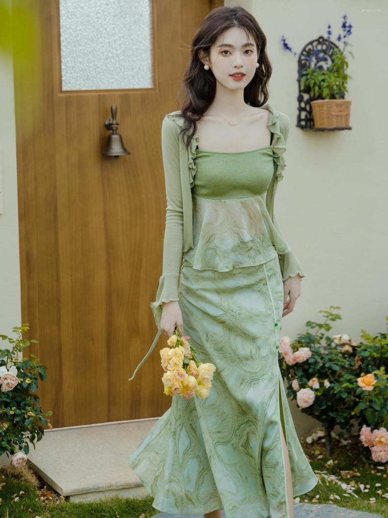 

Work Dresses Summer Women' Retro Chinese Green Fairy 3-Piece Set Knitted Patchwork Suspender Chiffon Skirt Sunscreen Shirt Elegant Suit