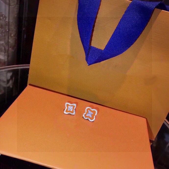 

Fashion Designer luis Letter vuttonity Luxury Geometric Crystal Earrings Stud kjfsua igc9ja