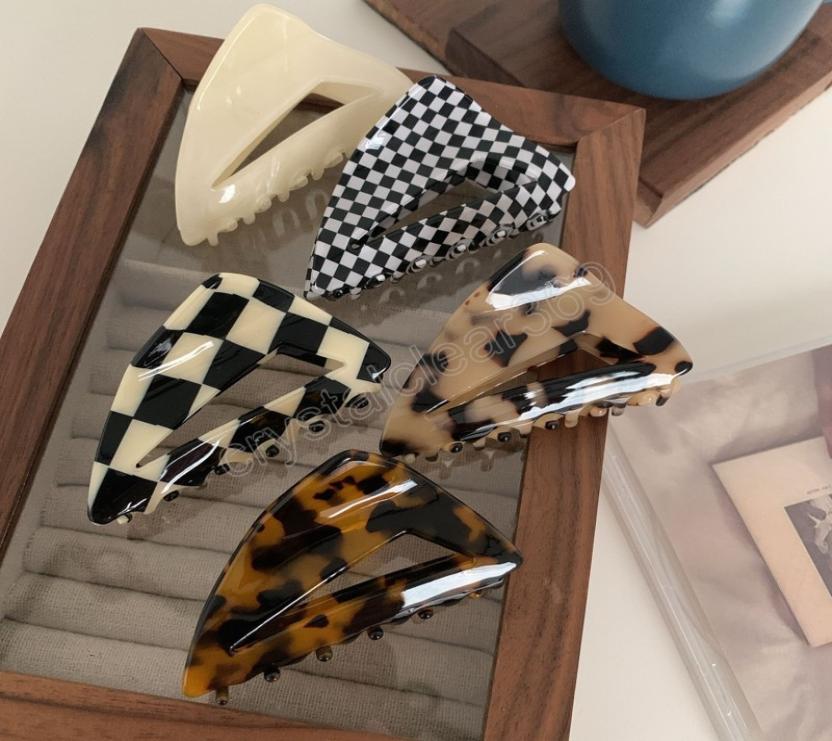 

Retro 73cm Triangle Hollow Hair Clip Claw Gradient Acetic Acid Clamps For Women Girls Hair Accessories6895689, Red