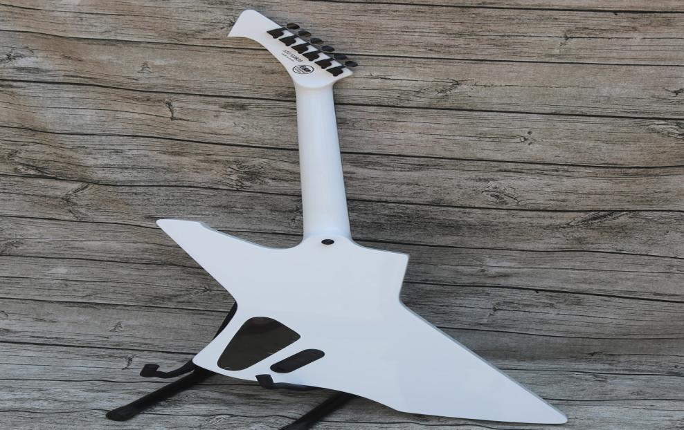 

LTD Explorer Snake Byte James Hetfield Signature White Electric Guitar Rosewood Fretboard 9V Battery Box Copy EMG Pickups Black 9380671